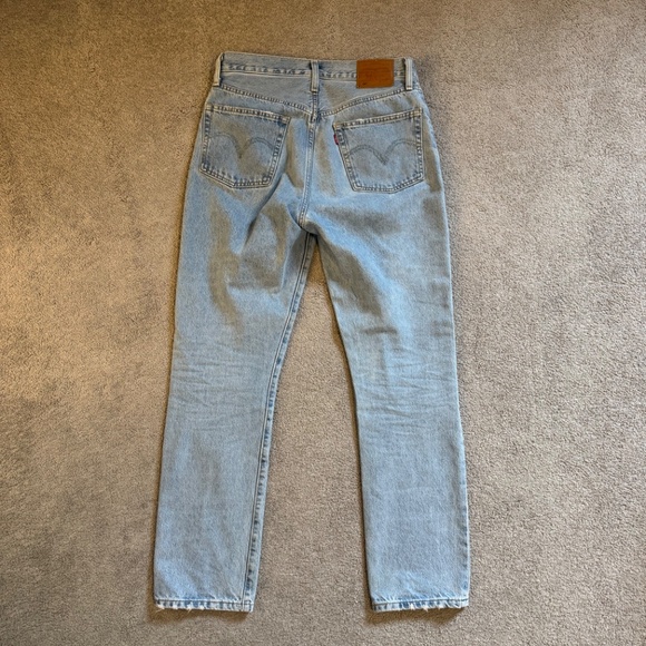 Women’s Levi’s 501 denim jeans light wash - Picture 5 of 9